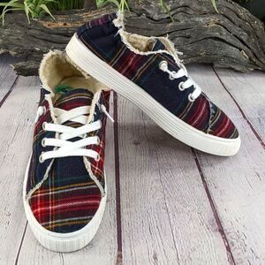 Tommy Bahama Plaid Multi Flannel Memory Foam Slip-On Sneakers